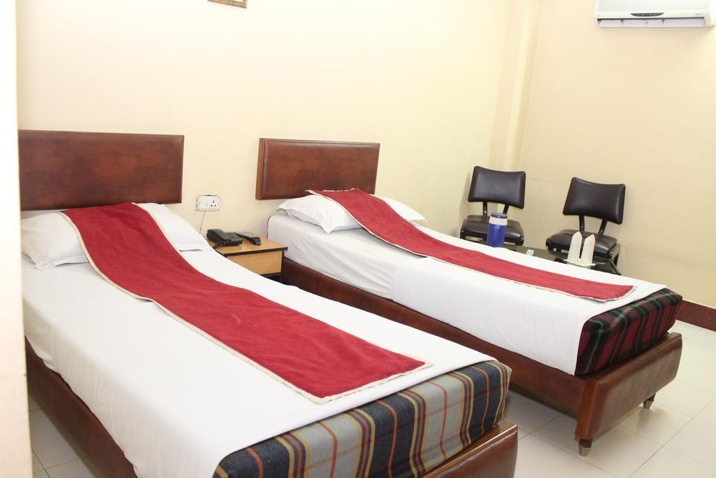 Hotel Bengal International Siliguri Værelse billede
