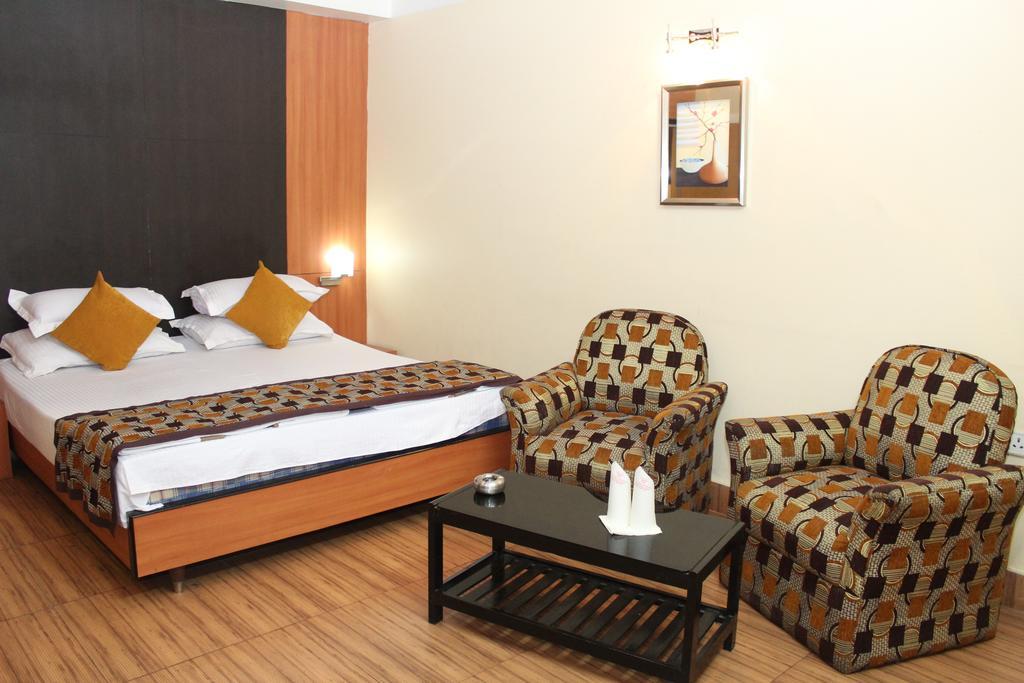 Hotel Bengal International Siliguri Værelse billede