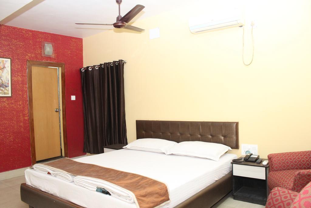 Hotel Bengal International Siliguri Værelse billede